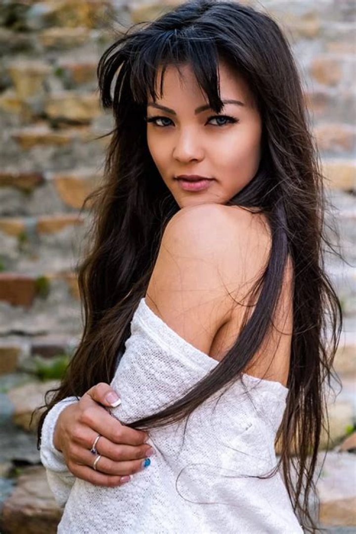 Jenny Umbhau Bio (Wiki) 