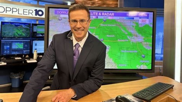 Jerry Taft, a chief meteorologist, sold his Lemont home for $1.5 million! Click to know details about his house!