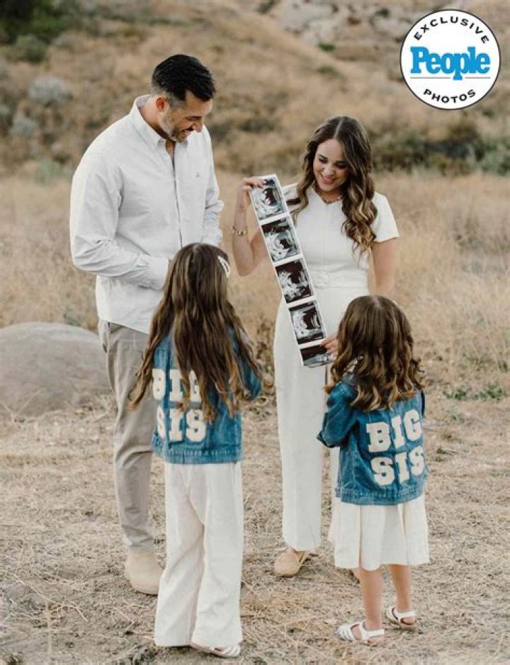Jinger Duggar-Vuolo gave birth a healthy baby girl named Felicity Nicole