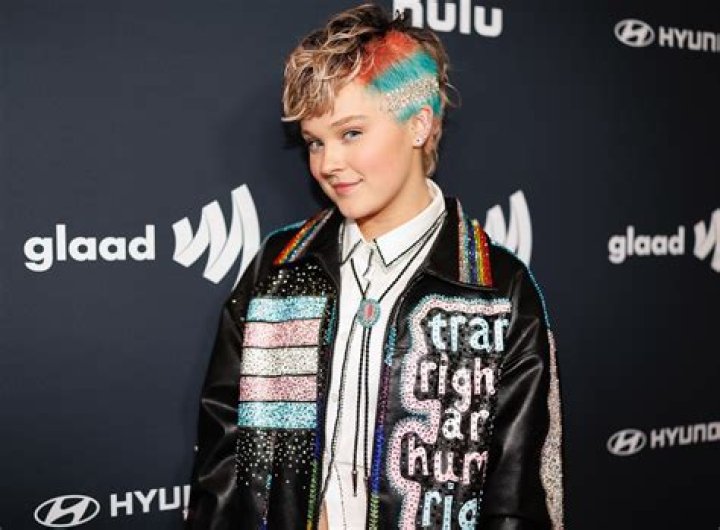 Jojo Siwa Age: How Old Is Jojo Siwa?