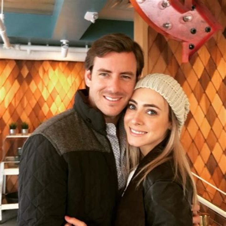 Juan Diego Covarrubias - Age, Family, Bio