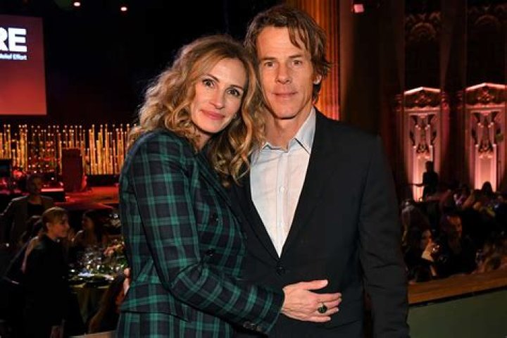 Julia Roberts and husband Daniel Moder celebrated their 19th anniversary!