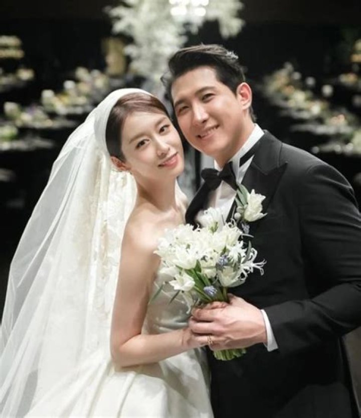 Jung Woo-sung - Age, Family, Bio