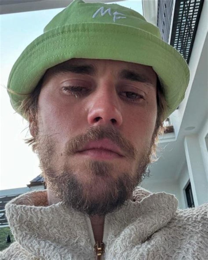 Justin Bieber copped a feel off of a young fan in Florida: creepy or funny?