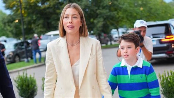 Justin Timberlakes’ mom blocking his proposal to Jessica Biel