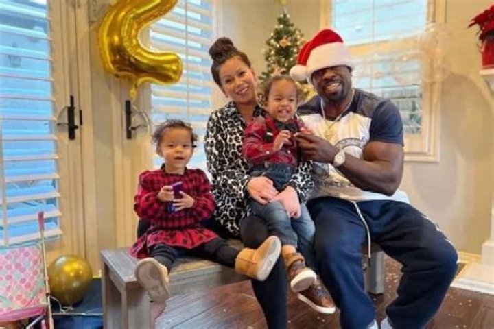Kali Muscle is Married to Wife: Helena Kirkendall. Kids