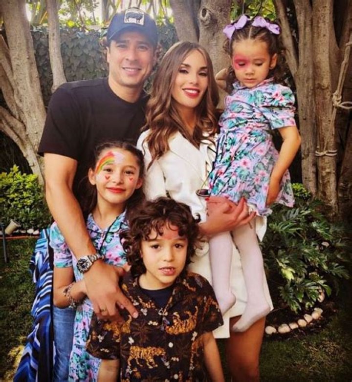 Karla Mora - Age, Family, Bio
