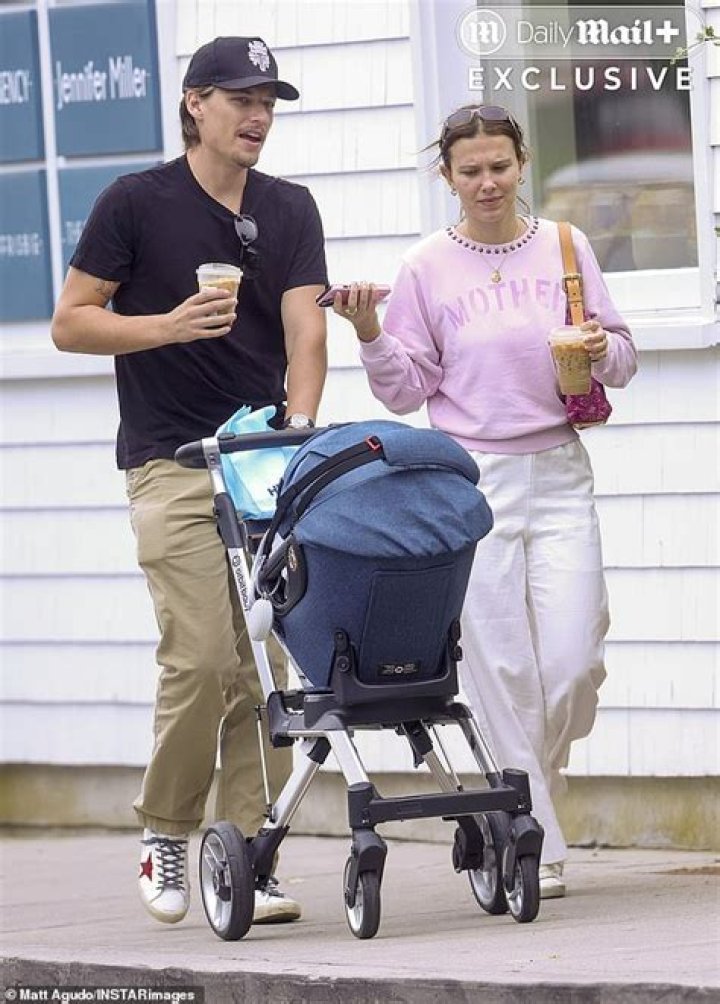 Katherine Heigl reveals photos of her newly adopted baby, Naleigh