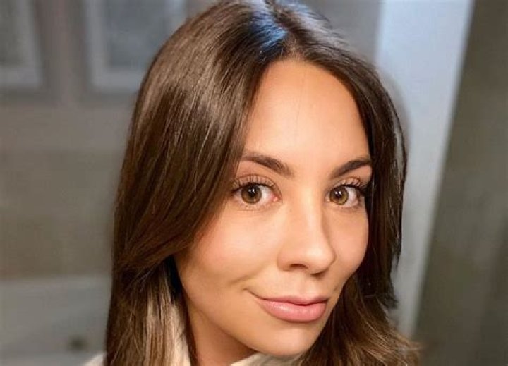 Kelley Flanagan Bio (Wiki) 