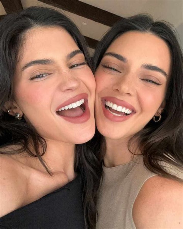 Kendall Jenner’s fraternal twin brother Kirby Jenner launched his show! Find about the relation of Kendall and Kirby!