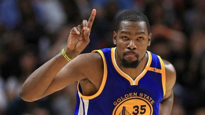 Kevin Durant: Know about his past relationships, engagement, and current love!