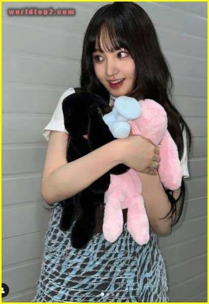 Kim Ji-won Bio (Wiki) 