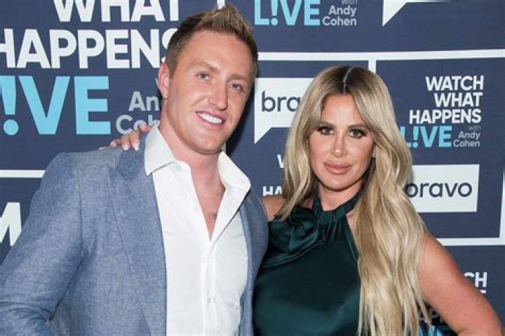 Kim Zolciak calls her estranged husband, Kroy Biermann mentally ill and demands a divorce fast!