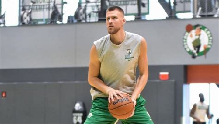 Kristaps Porzingis height: How tall is Kristaps Porzingis?