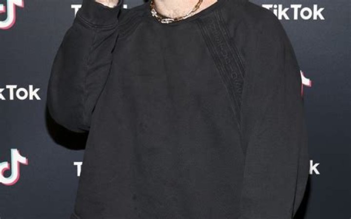 Lauv Net Worth - Wiki, Age, Weight and Height, Relationships, Family, and More