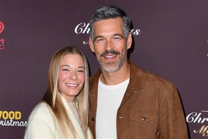 LeAnn Rimes plans to “argue naked” to make her marriage to Eddie Cibrian work