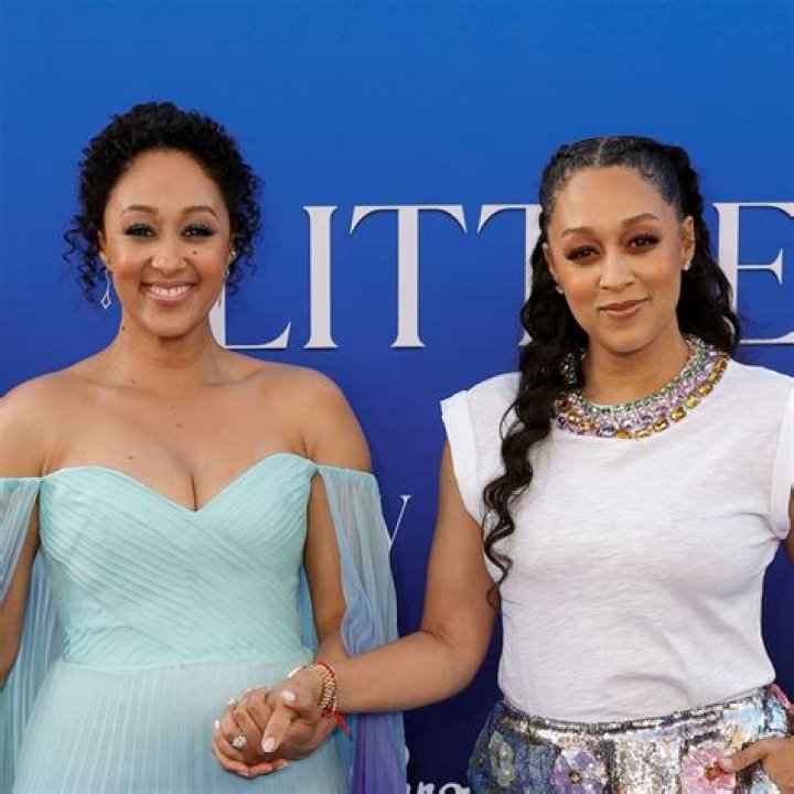 Let’s find out who is Tia Torres Husband. How is their relationship, married life? Her childhood is going to shock you!