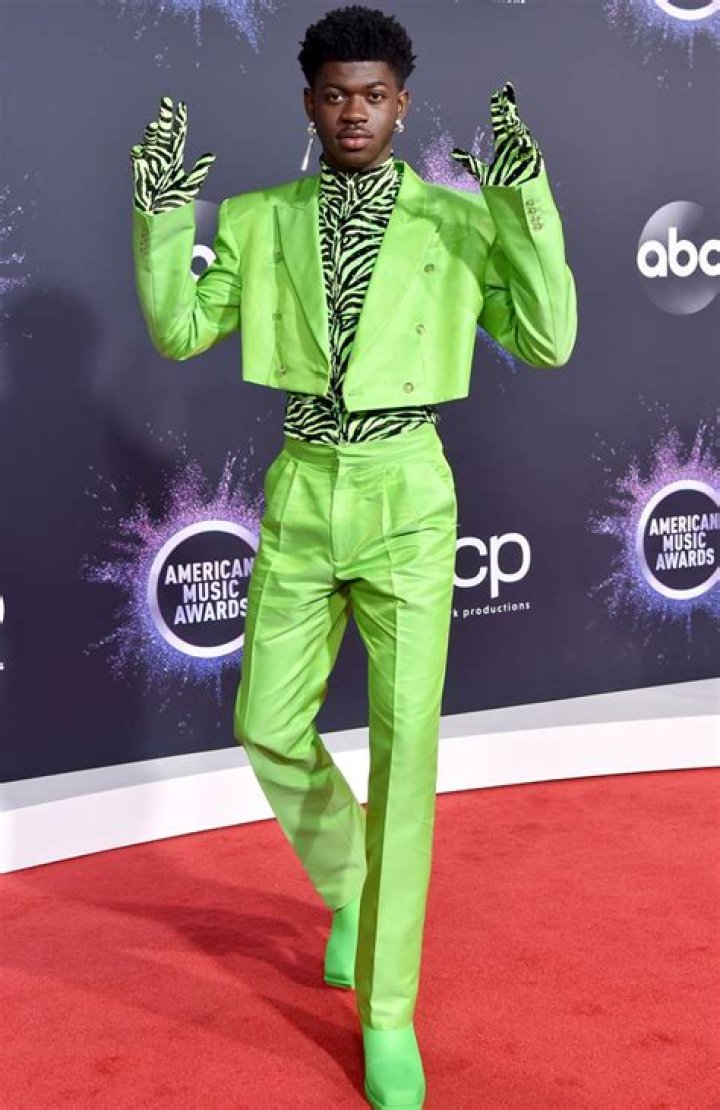 Lil Nas X wore a gorgeous Harris Reed look for the 2022 VMAs: stunning?