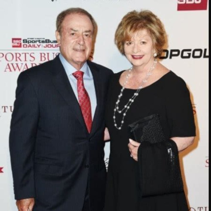 Linda Anne Stamaton- Meet Wife Of Al Michaels