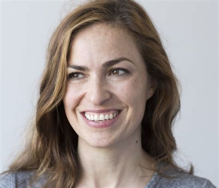 Lisa Brennan Bio (Wiki) 