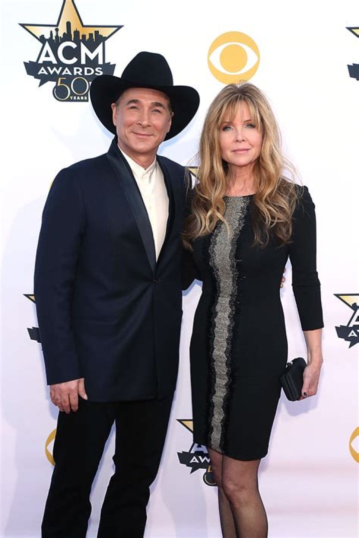 Lisa Hartman Black Bio (Wiki) 