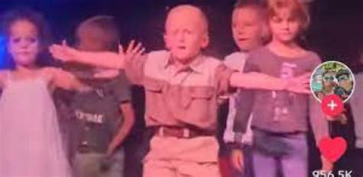 Little Boy Dancing Viral Video Telegram: Brother Steals Light On Sister’s Concert