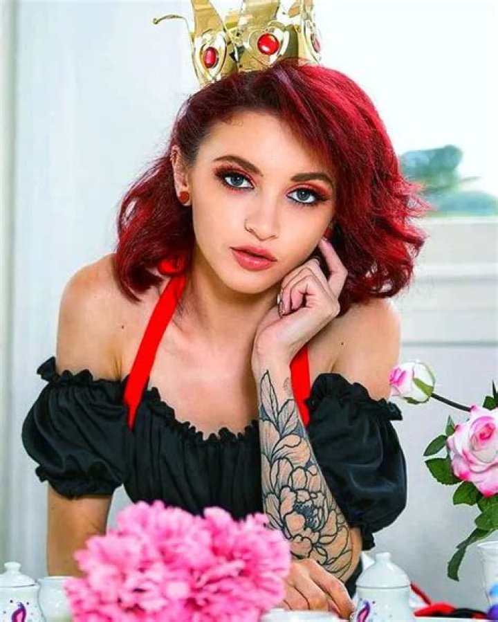Lola Blackman Bio (Wiki) 