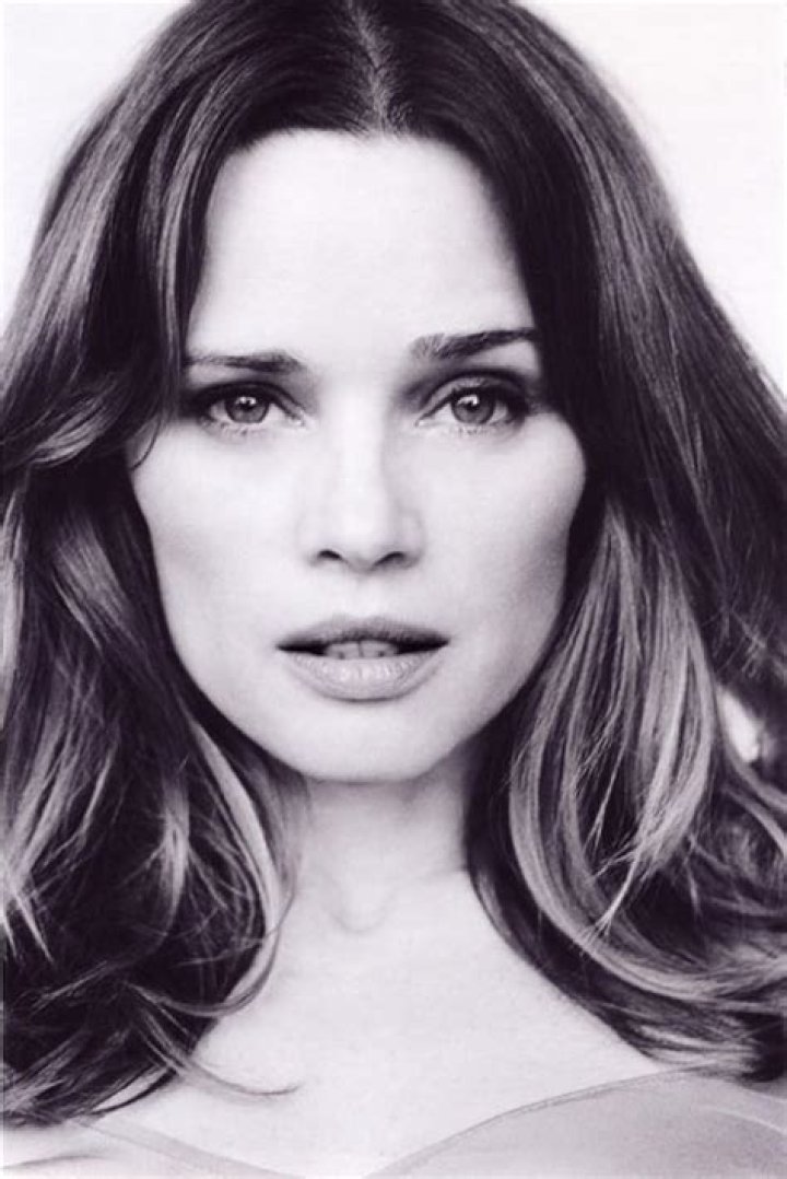 Lorraine Farris Bio (Wiki) 