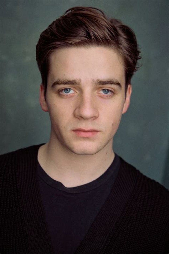 Louis Healy - Age, Family, Bio