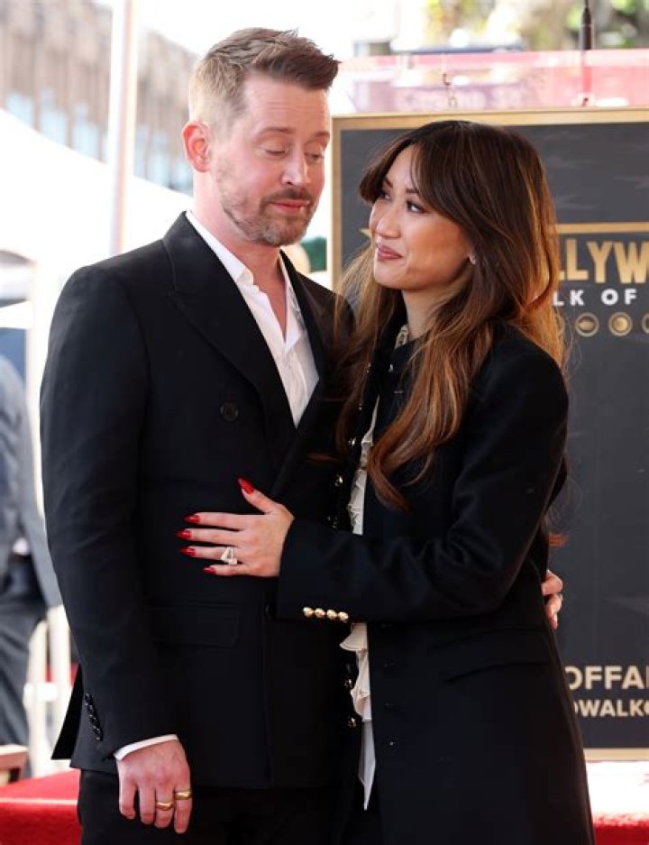 	Macaulay Culkin was so sweet to fiancee Brenda Song at his Walk of Fame ceremony	