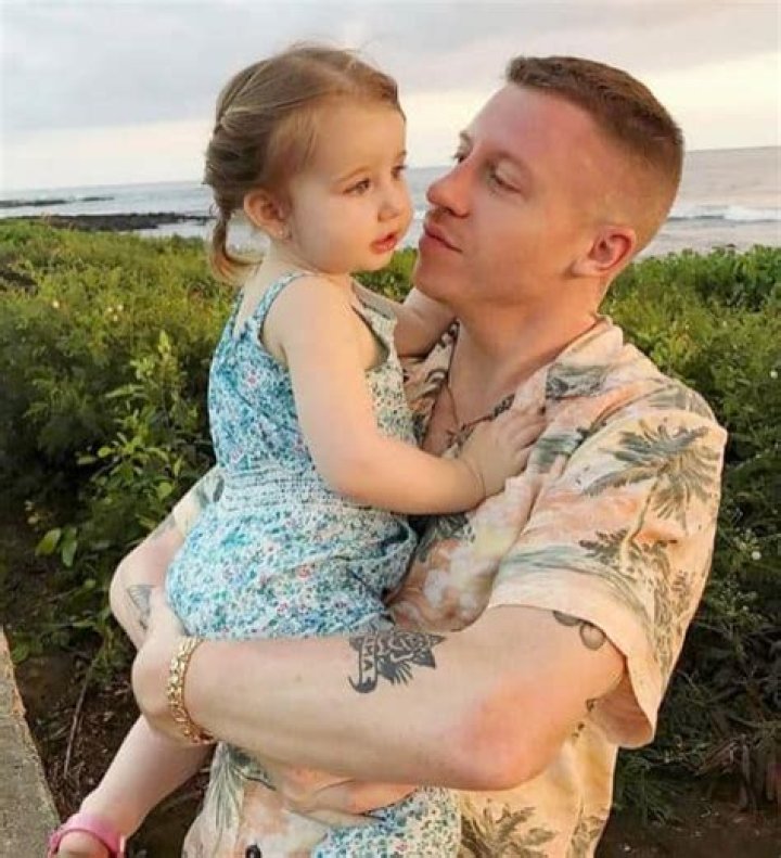Macklemore Net Worth: Career & Charity