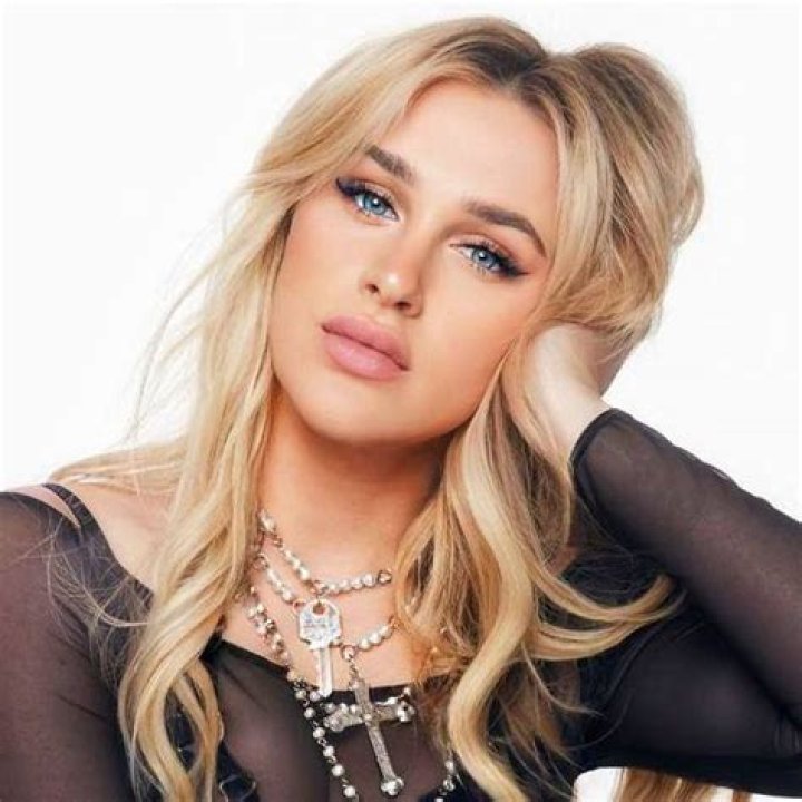 Madi Monroe Bio (Wiki) 