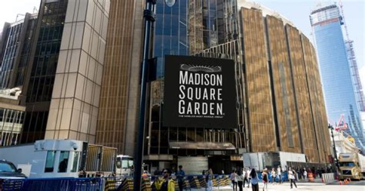 Madison Square Garden won’t give Emily Ratajkowski any more free tickets