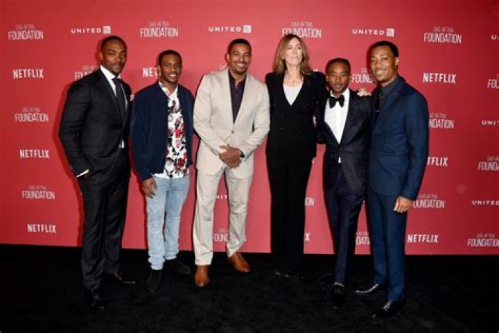 Malcolm David Kelley Net Worth - Wiki, Age, Weight and Height, Relationships, Family, and More