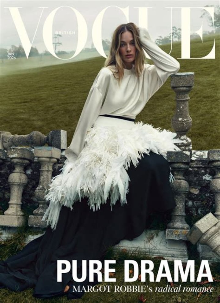 	Margot Robbie covers Vogue, poses with Alex Skarsgard & kittens: adorable?	