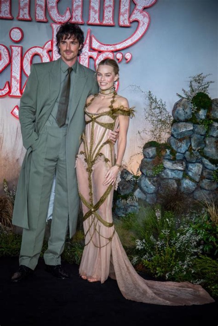 Margot Robbie wore Dilara Findikoglu for her final ‘Barbie’ event pre-SAG-strike