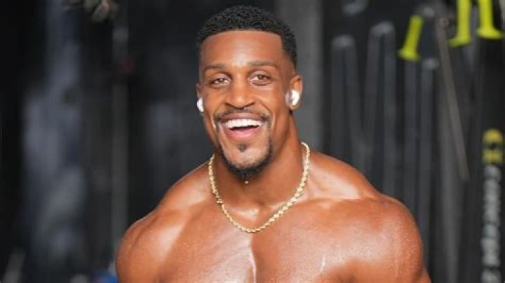 Mark Hall Net Worth - Wiki, Age, Weight and Height, Relationships, Family, and More