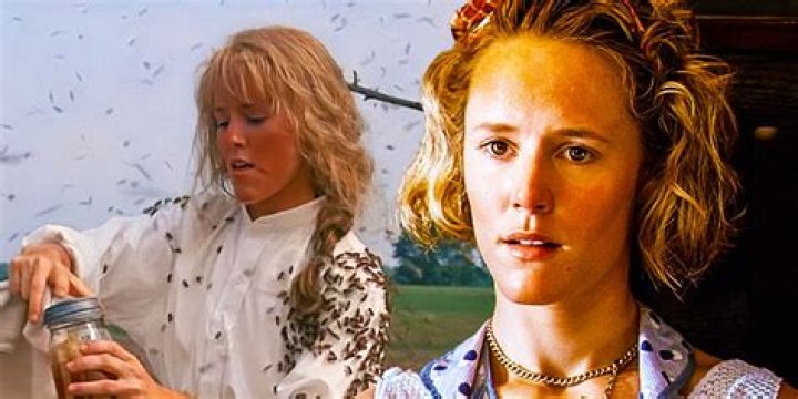 	Mary Stuart Masterson, 44, is expecting twins	