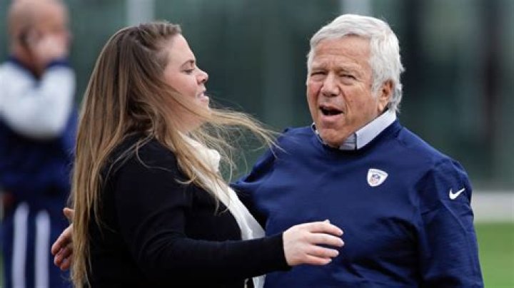 Meet Amanda Belichick- American Lacrosse Coach & Celebrity Daughter of Bill Belichick