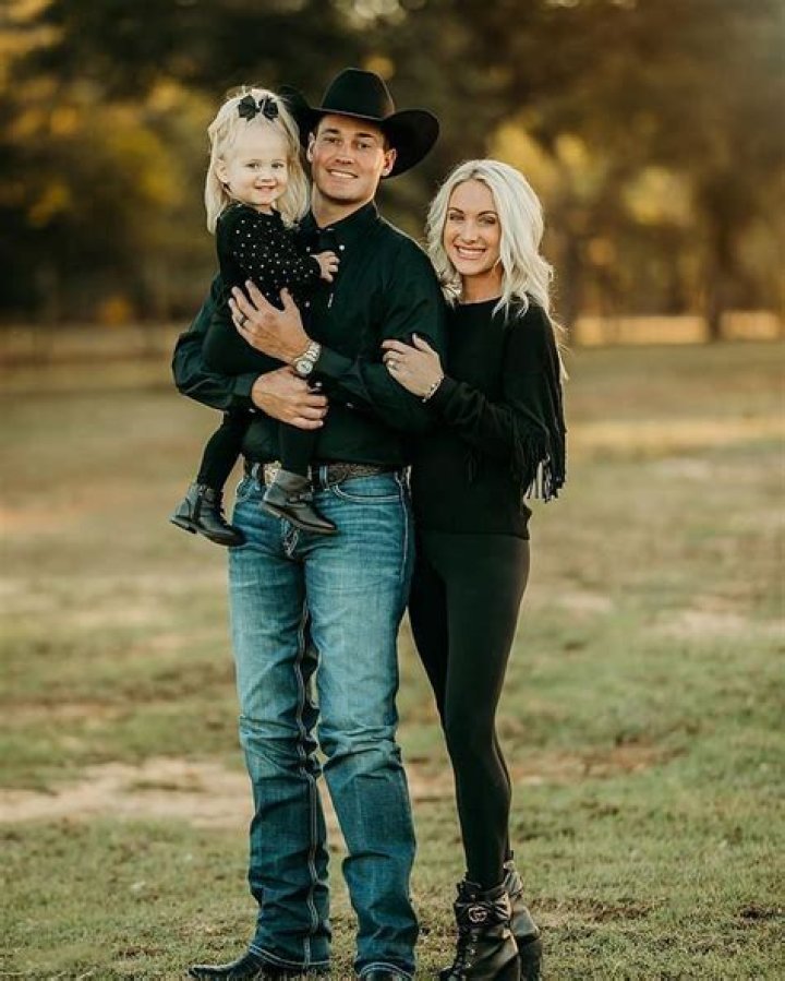 Meet Erin Bradshaw Daughter of the NFL legend, Terry Bradshaw