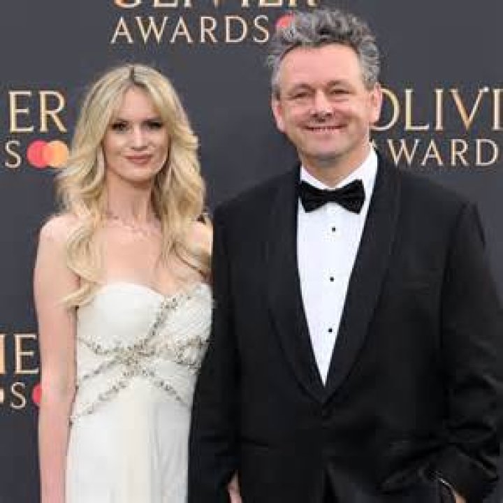 Michael Sheen wants us to know he was single before he met Anna Lundberg