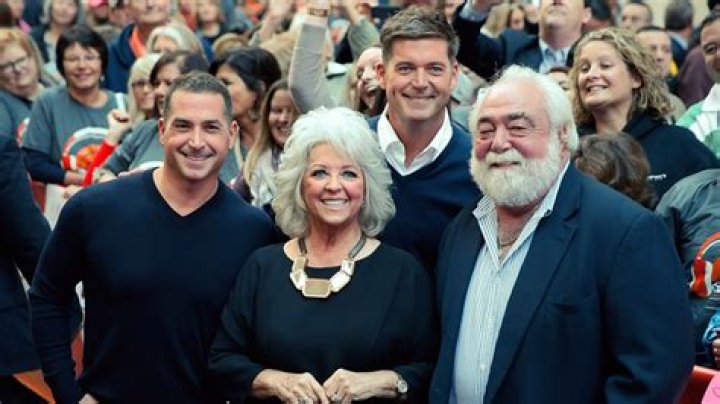 MIcheal Groover, the longterm husband of celebrity chef Paula Deen is the stepfather of her sons, Jamie and Bobby Deen.