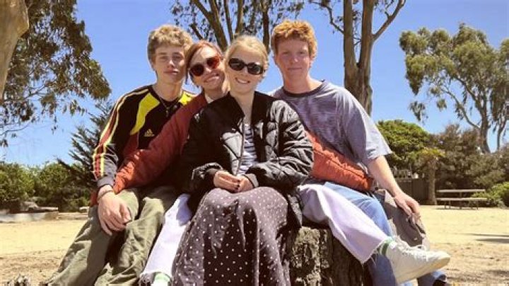 	Minnie Driver sort-of reveals the father of her son Henry – it’s not Colin Farrell!	