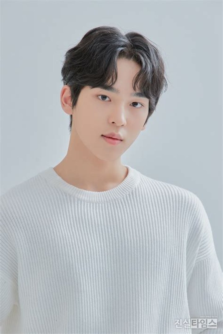 Moon Seong-hyun Bio (Wiki) 