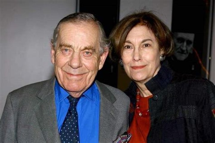 Morley Safer Bio (Wiki) 