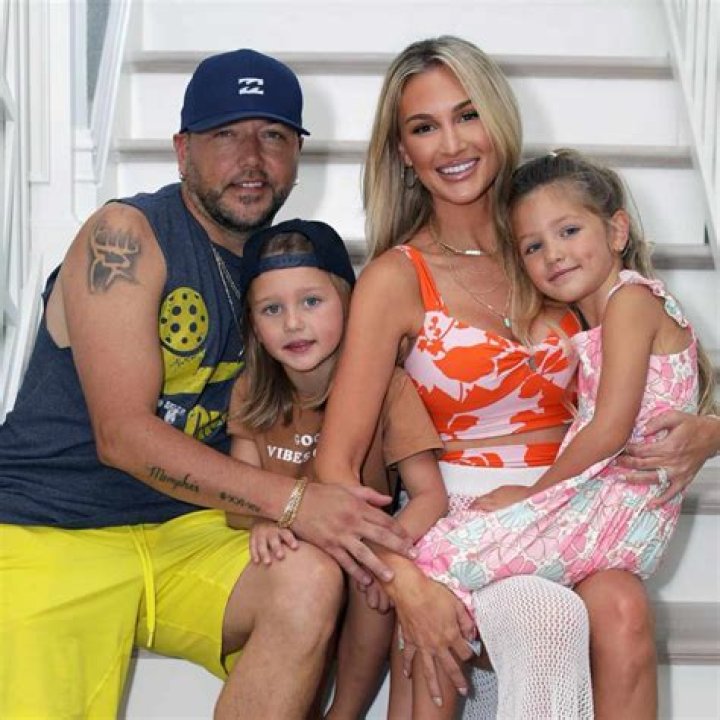 "My Kinda Party" Singer, Jason Aldean's Married Life With Brittany Kerr; Know His Marital Relationship & Kids