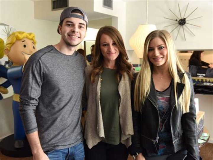 Nadeshot Net Worth - Wiki, Age, Weight and Height, Relationships, Family, and More