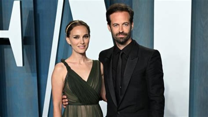 Natalie Portman’s budget cocktail dress at ‘Brothers’ premiere