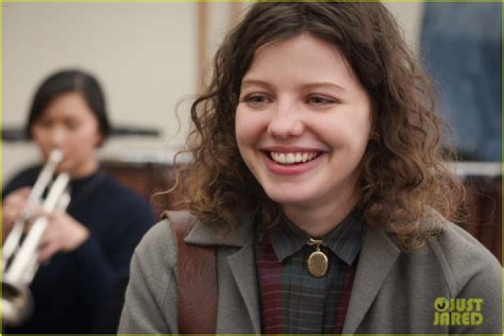 Netflix's Trinkets Actress, October Moore Is Mother Of A Son (Bio, Age, Husband, Kids & Net Worth)