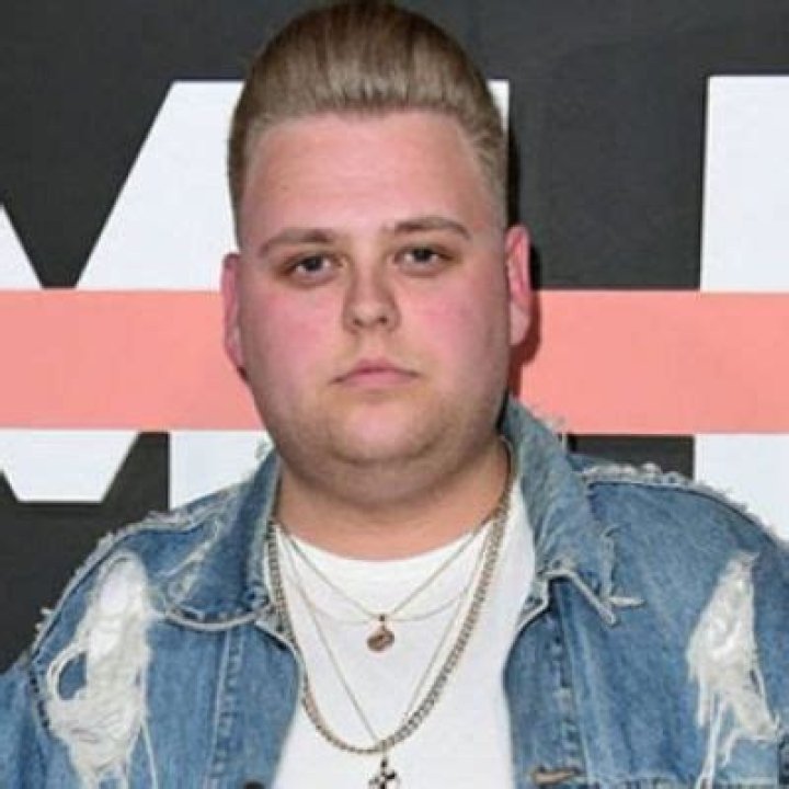 Nick Crompton Bio (Wiki) 